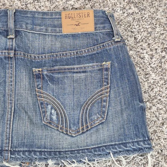 Hollister Mini Micro Distressed Denim Jean Skirt Y2K Size 3 W26 Preppy Cali - Picture 5 of 9